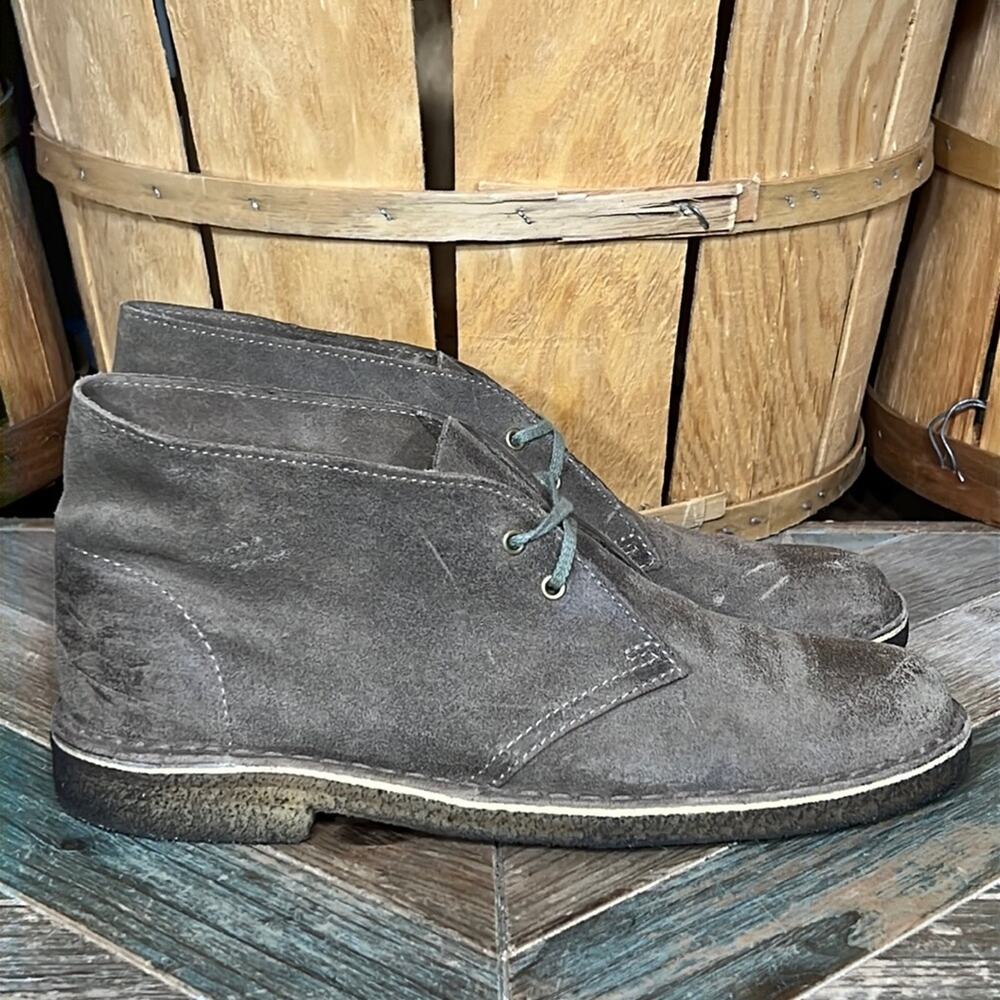 Clarks Originals Distressed Taupe Suede Crepe Sole Desert Chukka Boots Womens 10